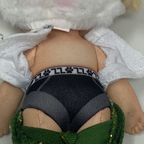 7” used Na! Na! Na! Surprise Doll - Picture 16 of 16